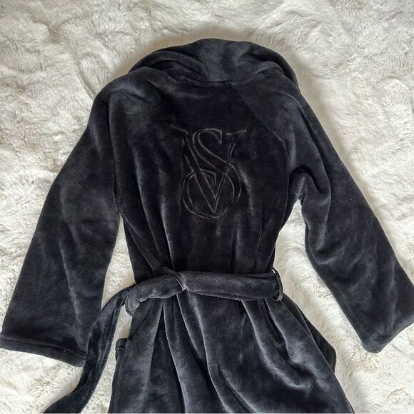 Victoria’s Secret black plush soft robe